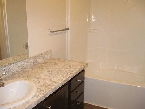 4th image of 2574 Autumn Lake Dr