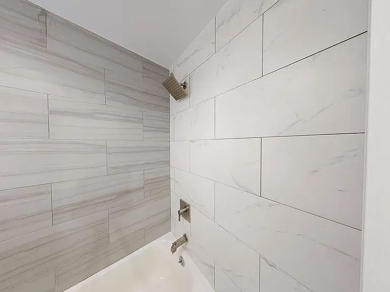 1909 Avenue M #2A — Photo 11