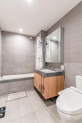 Rented by Acre NY Realty Inc | media 9