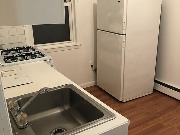 3rd image of 108-07 160th St Floor 2