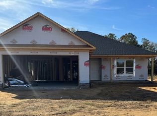 3975 Peakvalley Rd, Sumter, SC 29154