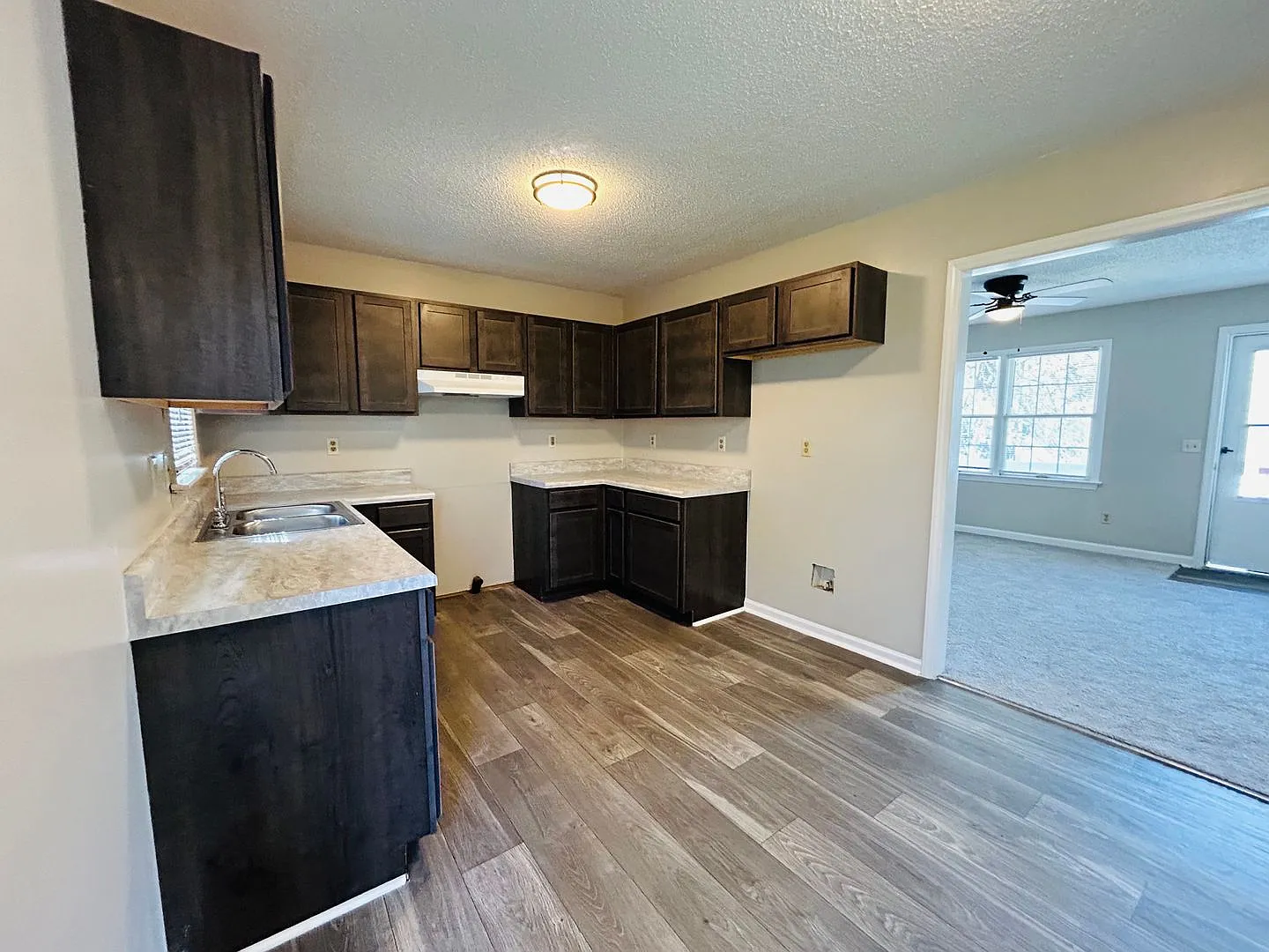 404 Poplar St. — Photo 2