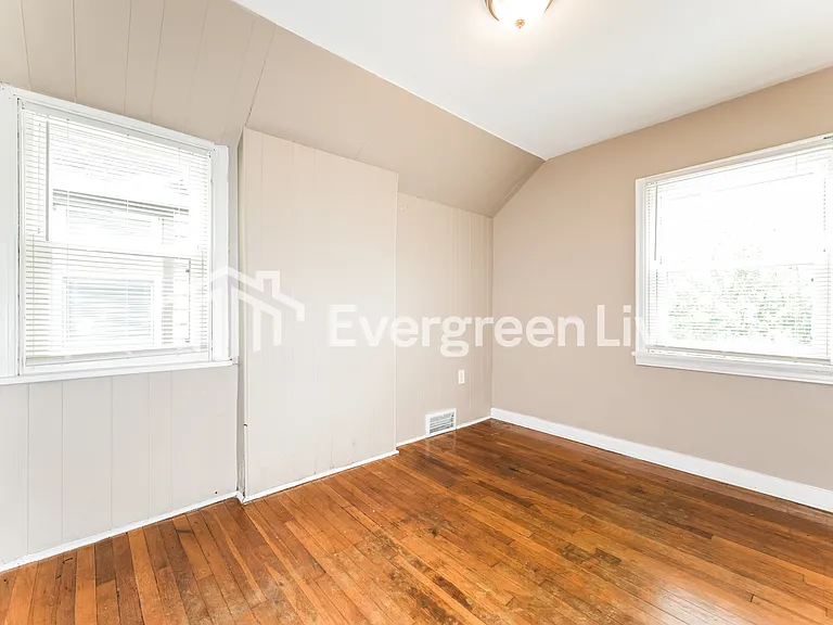 237 Clearview Ave — Photo 8