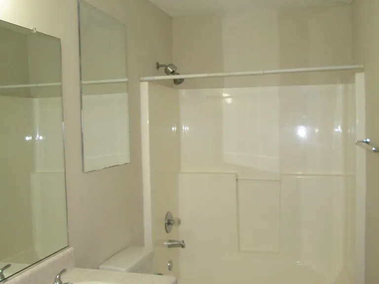 413 Northrop Pl — Photo 12