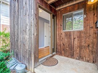 4 Marwood Rd N, Port Washington, NY 11050