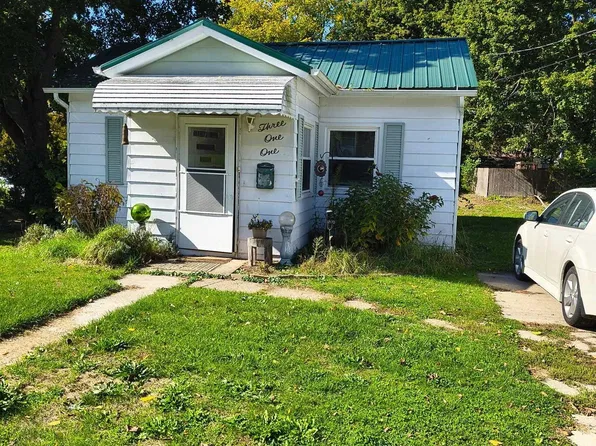 311 N State St, Ionia, MI 48846