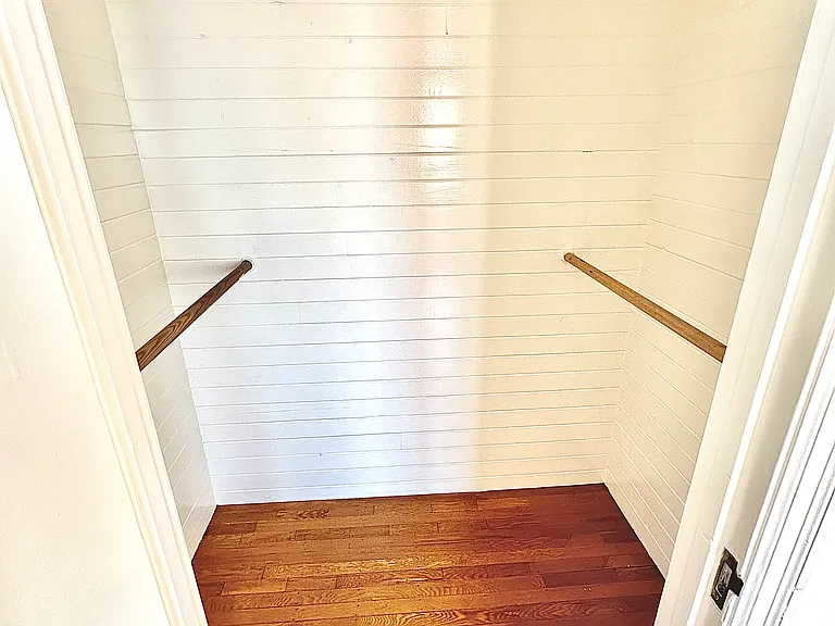 2280 Pacific Avenue Apartments — Photo 11