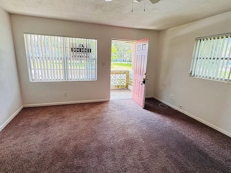 2075 Howell Branch Rd #101 — Photo 4
