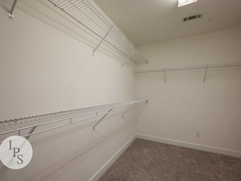 1891 E Oak Haven Dr — Photo 24