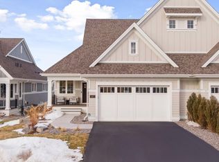 47 Spring Farm Rd, North Oaks, MN 55127