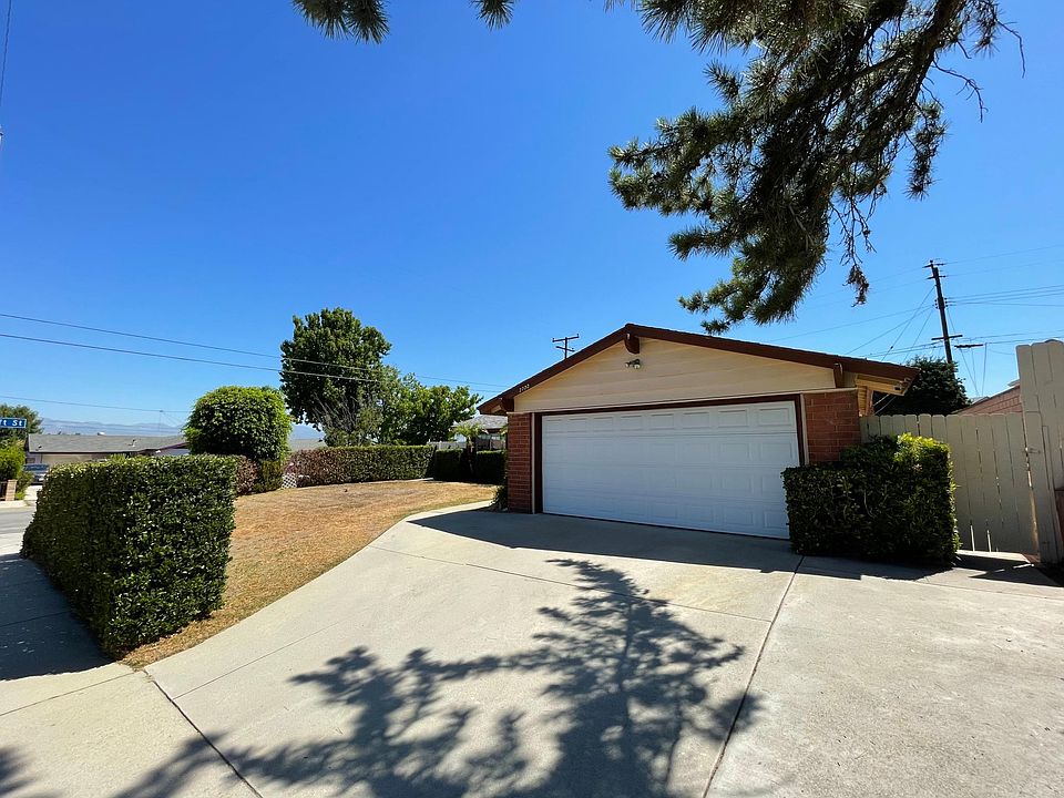 1st image of 2702 Tortosa Ave