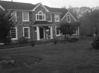 5 Bonnell Rd, Pittstown, NJ 08867