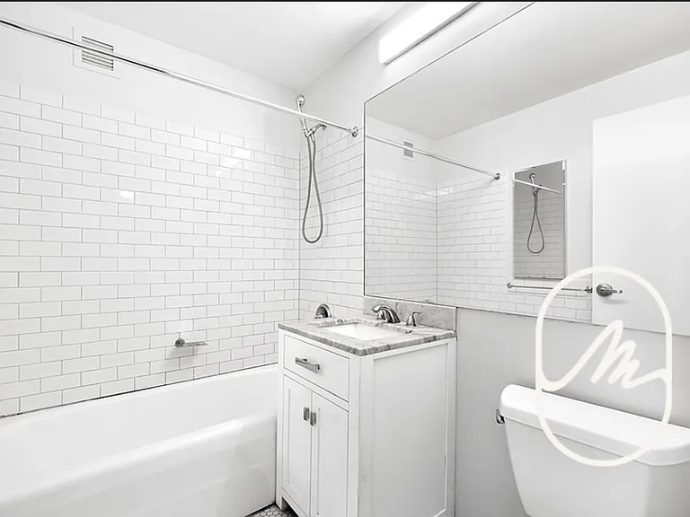 15 Park Row #18N — Photo 9