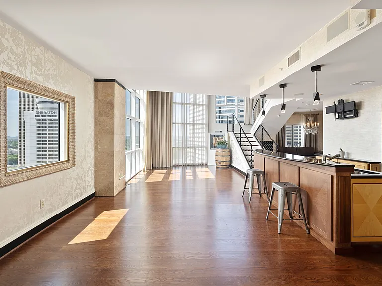 555 Church St #2300 — Photo 16