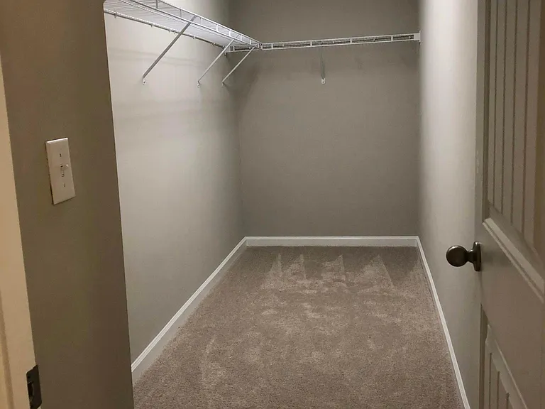 1229 Foxcroft Ln — Photo 14