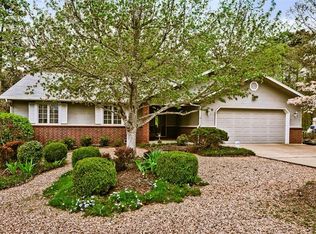 4 Lyndhurst Dr, Bella Vista, AR 72714