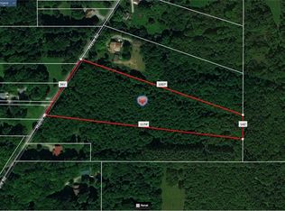 Wayne Rd, Mantua, OH 44255