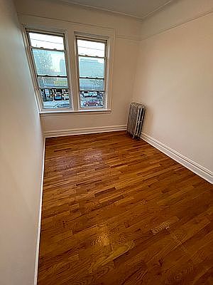 4th image of 18009 Jamaica Ave #2