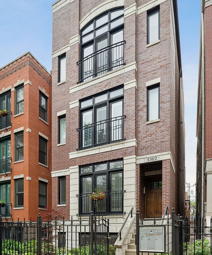 3321 N Sheffield Ave UNIT 1, Chicago, IL 60657 | Zillow