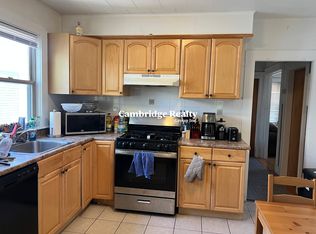 35 Rose St #2T, Somerville, MA 02143