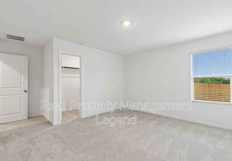 216 Asterwood Ln — Photo 14
