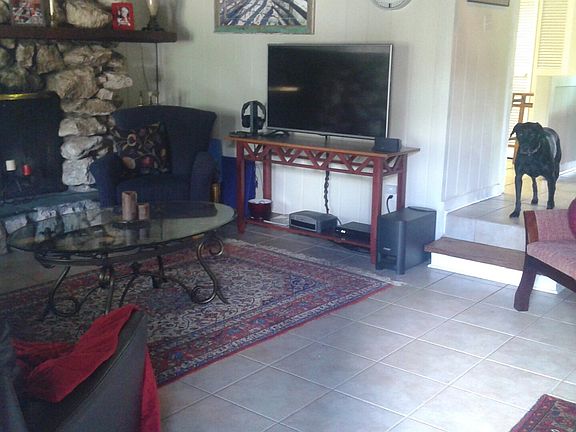 4th image of 133 Oak St APT 22