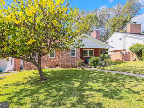 416 Nottingham Rd, Baltimore, MD 21229