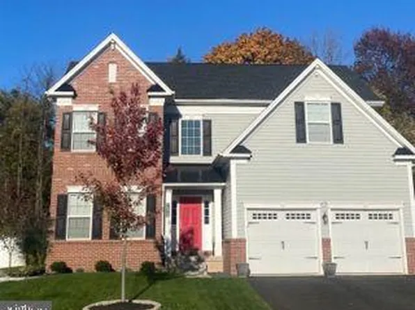 1010 Bayberry Dr, Pennsburg, PA 18073