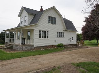 1124 Pinckney Rd, Lowell, MI 49331