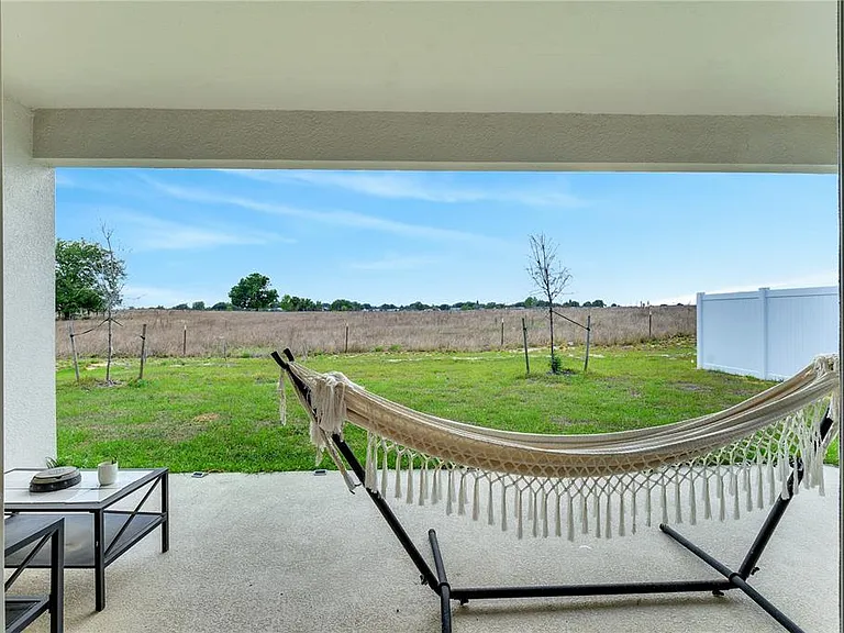 1098 Boardwalk Pl — Photo 31