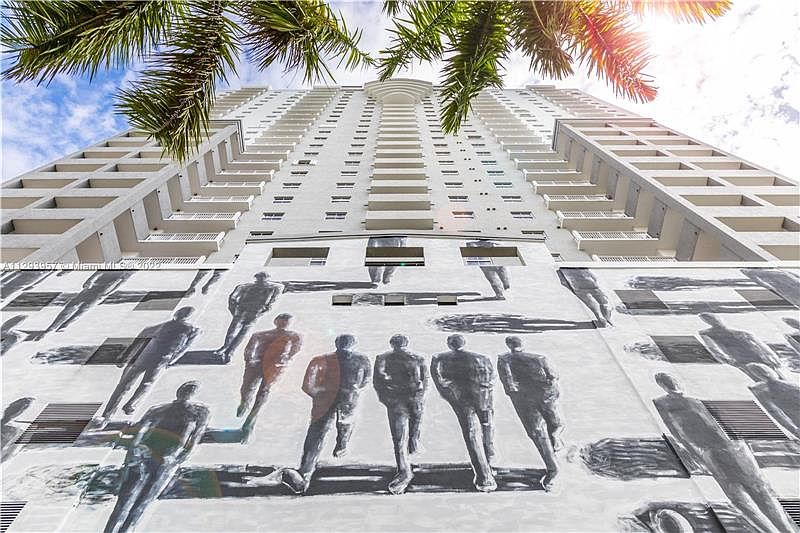 1st image of 185 SE 14th Ter APT 1604