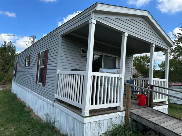 2452 Lawrence 1110, Miller, MO 65707