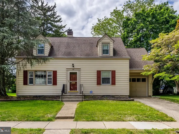 69 N Columbia St, Woodbury, NJ 08096