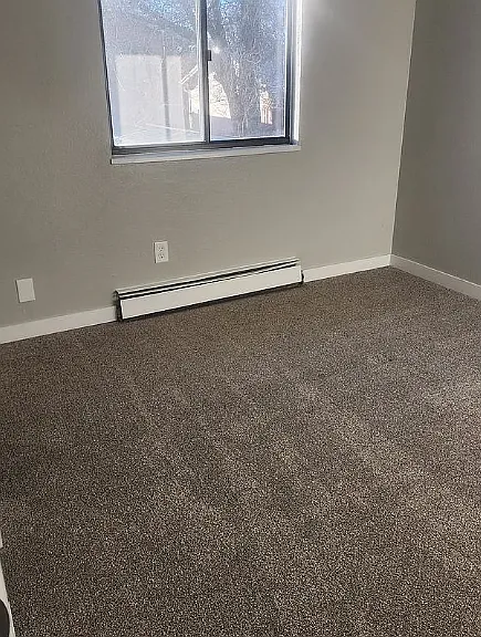 523 1/2 Gardner Way — Photo 8