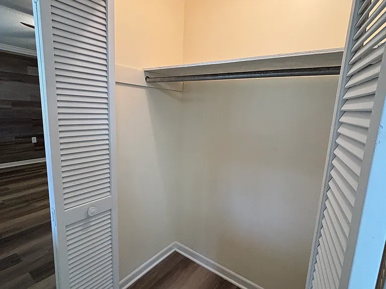 204 Alethia St — Photo 6