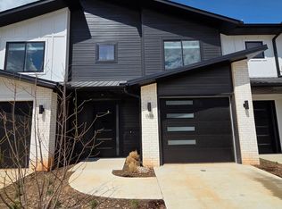 1108 Emilia Ave, Lowell, AR 72745