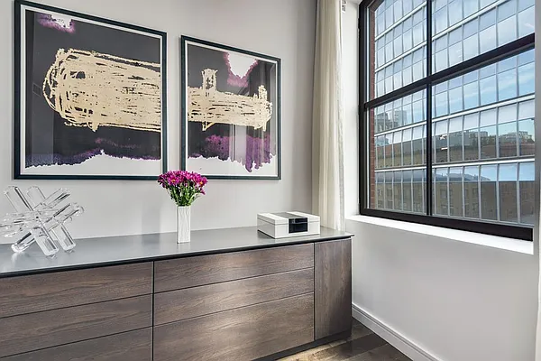 Sold by Compass | media 9