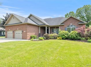 430 Dansworth Rd, Youngstown, NY 14174