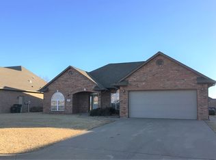 4801 Oakcrest Ave, Enid, OK 73703