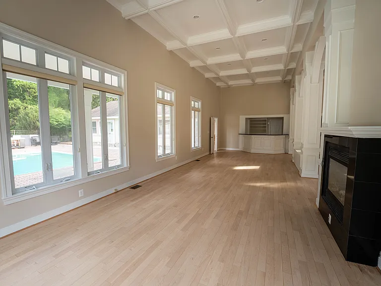 10805 S Glen Rd — Photo 18