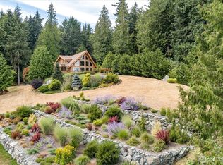 7353 Cedar House Ct, Clinton, WA 98236