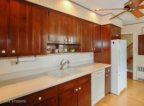 4th image of 539 Ashland Ave