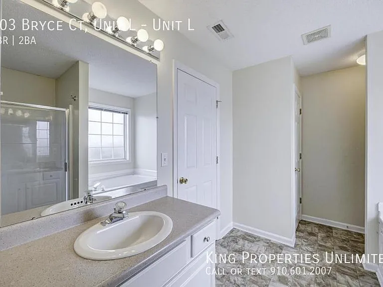 803 Bryce Ct #L — Photo 25