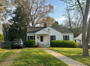 704 Monroe Dr, Raleigh, NC 27604