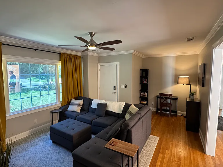 1008 Lindridge Dr NE — Photo 10