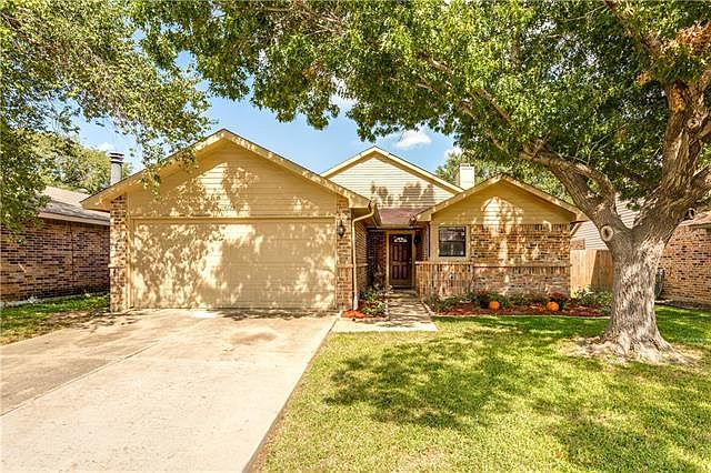 1st image of 4225 Periwinkle Dr