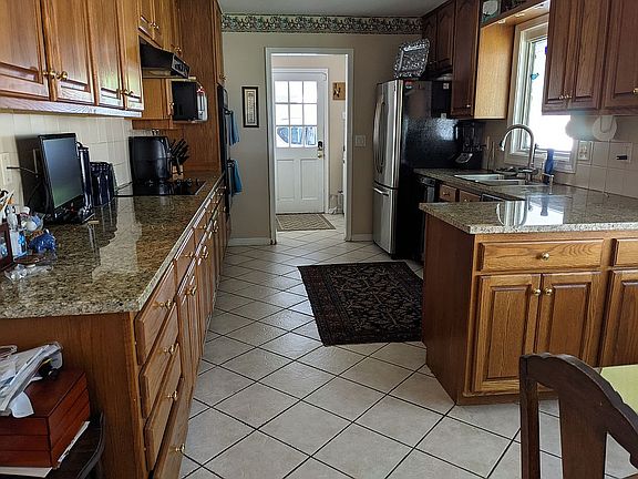 3rd image of 1862 Alder Branch Ln