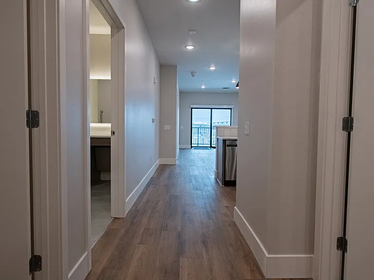 60 Main St #433 — Photo 15