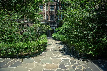3398 Wayne Avenue #E33 image 1 of 7