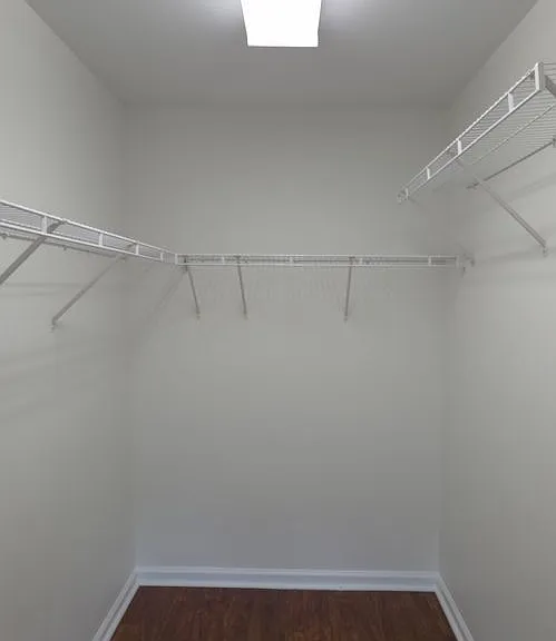 561 Woodland Park Ter — Photo 13